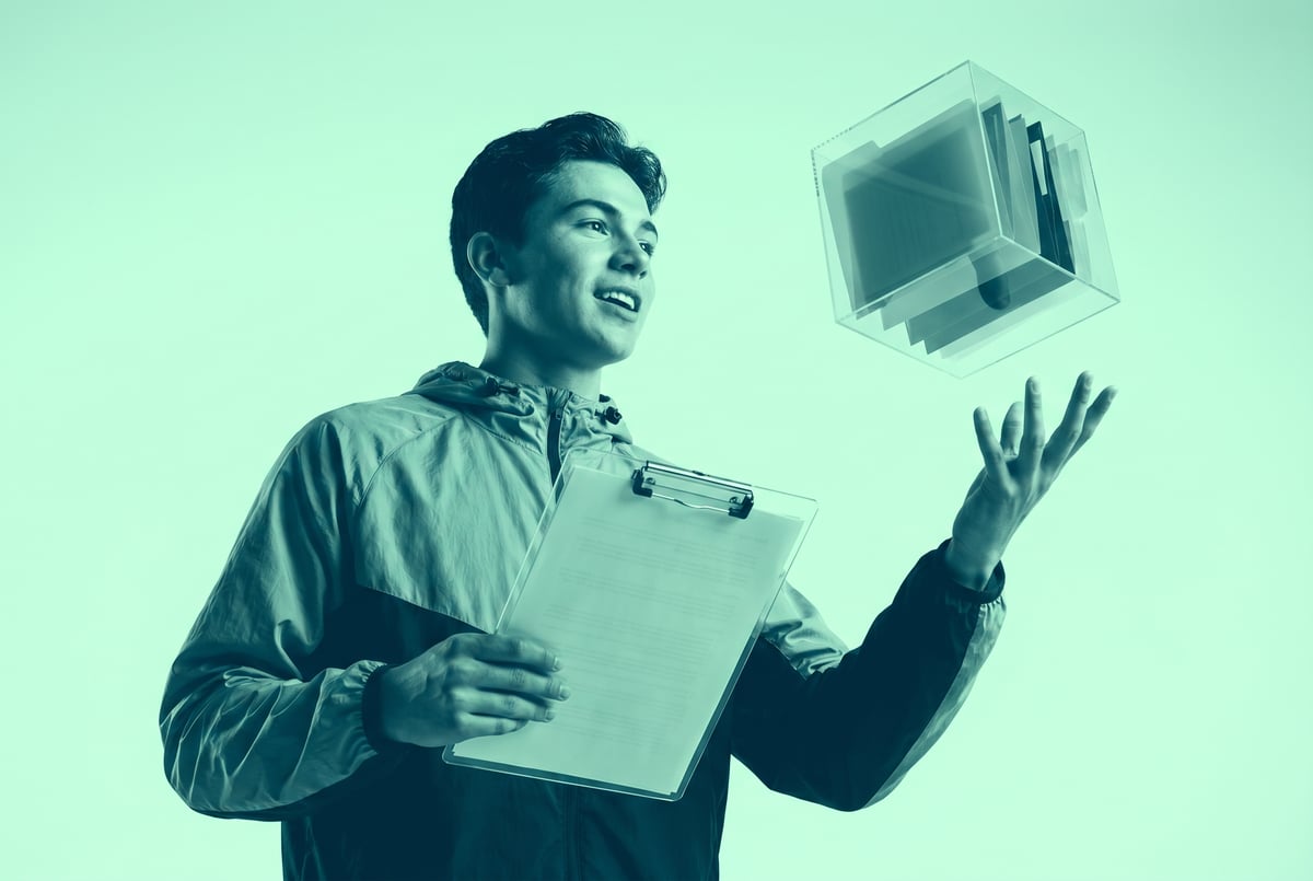 How to Use Hourly Automations in Claude Code to Process Your Knowledge Base